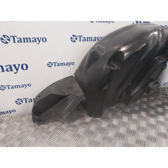 Plastico Paso Rueda Trasero Derecho para Renault Captur