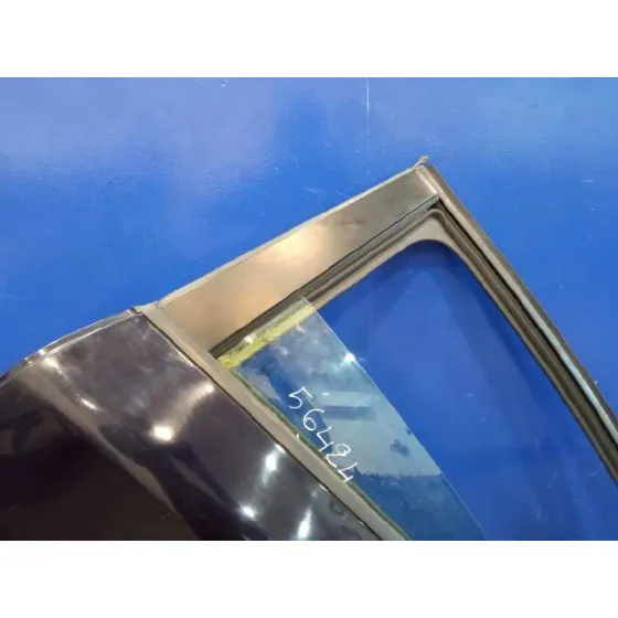 Puerta Trasera Izquierda para Peugeot 208