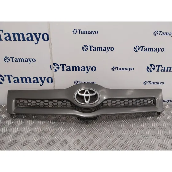 Rejilla Delantera para Toyota Corolla Verso (R1)