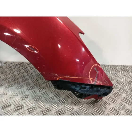 Aleta Delantera Derecha para Mazda 3 Lim. (Bl)