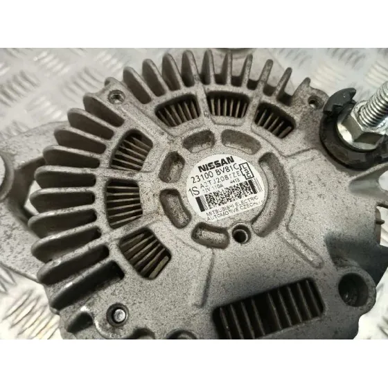 Alternador para Nissan Juke (F15)