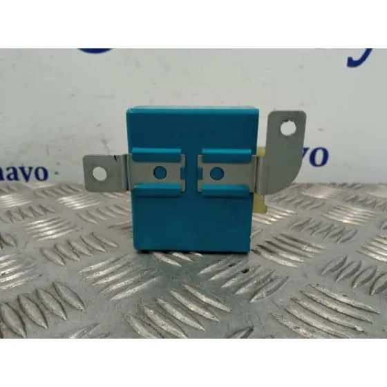 Rele para Mitsubishi Montero (V20/V40)