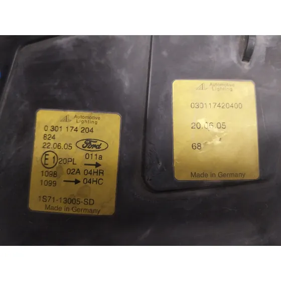 Faro Derecho para Ford Mondeo Berlina (Ge)