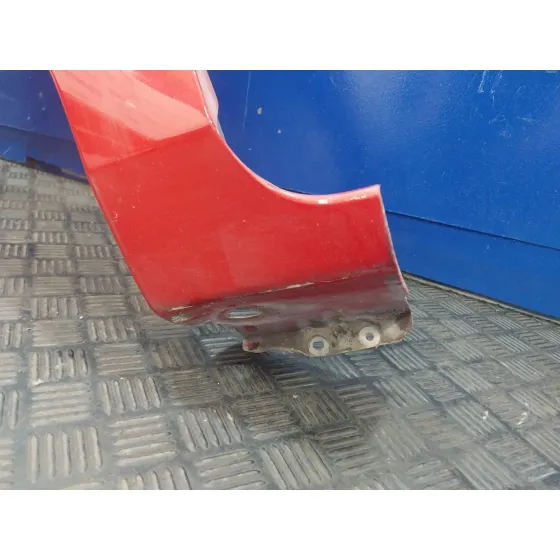 Aleta Delantera Izquierda para Mazda 3 Lim. (Bl)