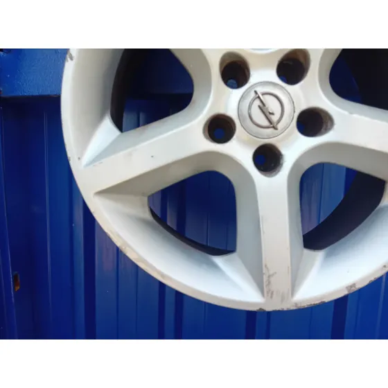 Llanta para Opel Astra Gtc