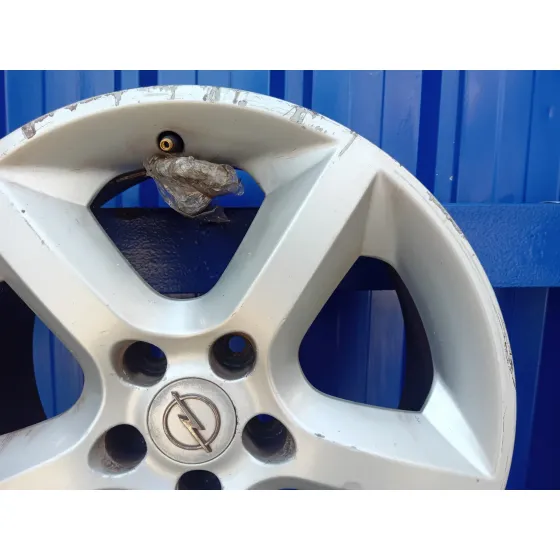 Llanta para Opel Astra Gtc