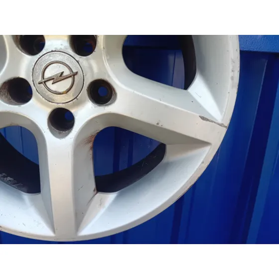 Llanta para Opel Astra Gtc