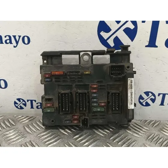Caja Reles / Fusibles para Peugeot 307 (S1)