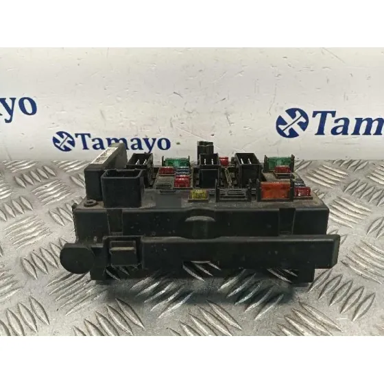 Caja Reles / Fusibles para Peugeot 307 (S1)
