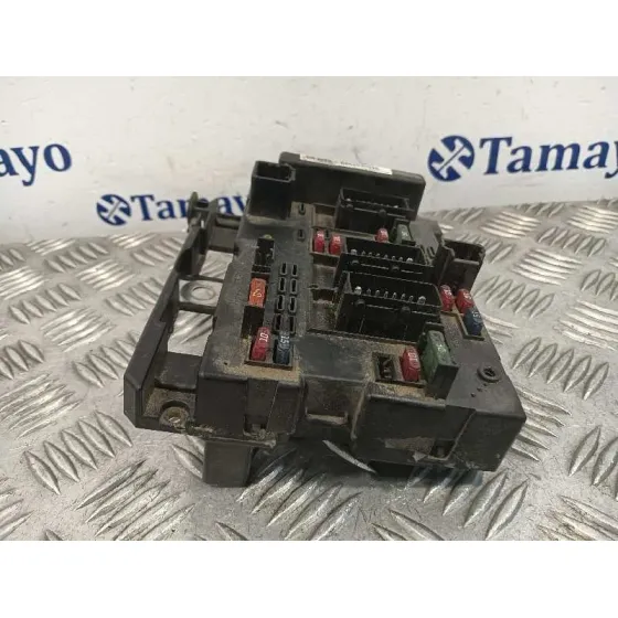 Caja Reles / Fusibles para Peugeot 307 (S1)