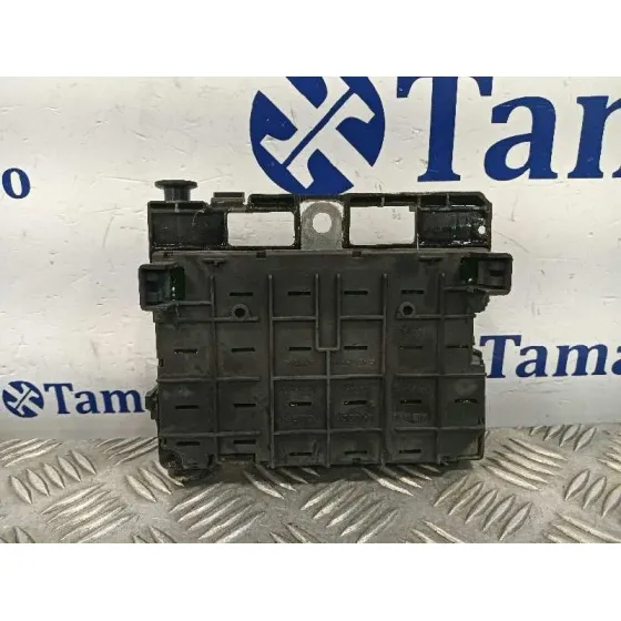 Caja Reles / Fusibles para Peugeot 307 (S1)