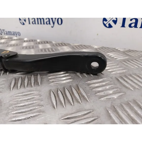 Brazo Limpia Delantero Derecho para Nissan Interstar