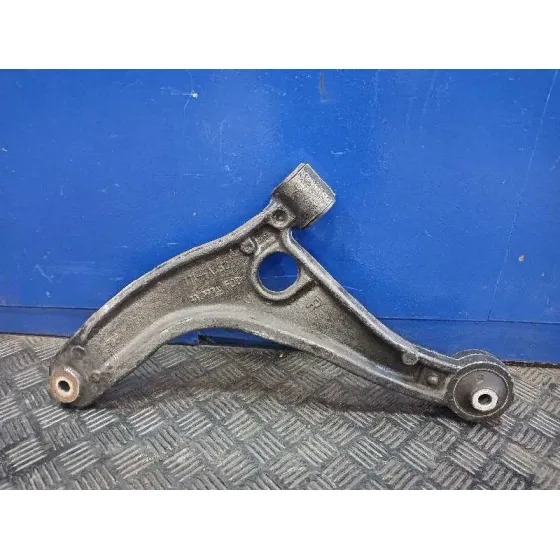 Brazo Suspension Inferior Delantero Derecho para Nissan Interstar