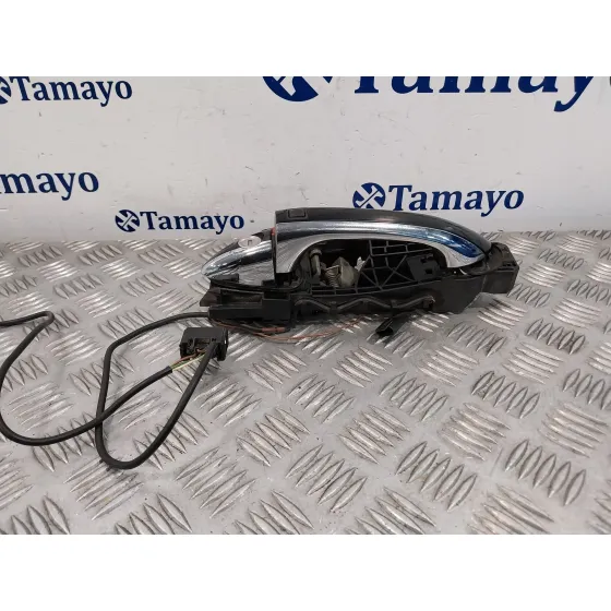Maneta Exterior Delantera Izquierda para Mercedes-Benz Clase M (W164)