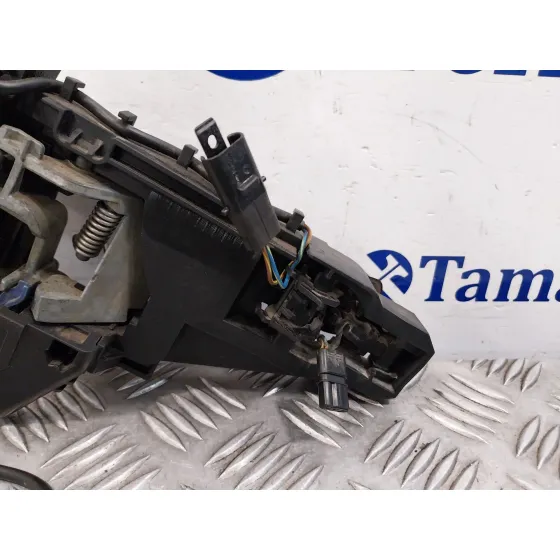 Maneta Exterior Delantera Izquierda para Mercedes-Benz Clase M (W164)