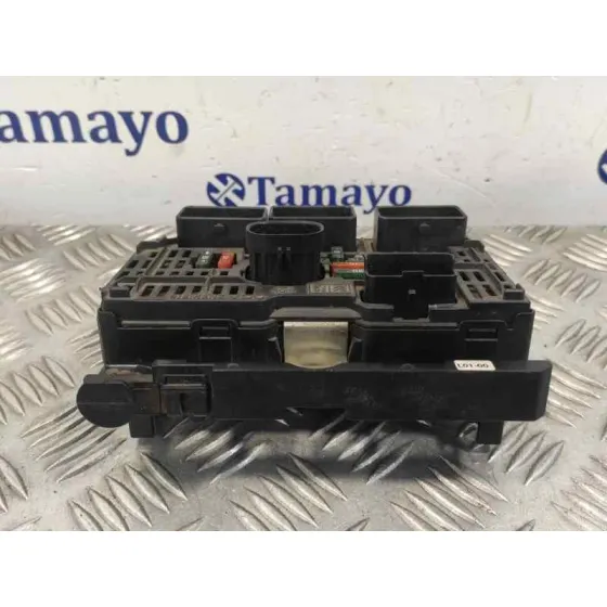 Caja Reles / Fusibles para Peugeot 407 Sw
