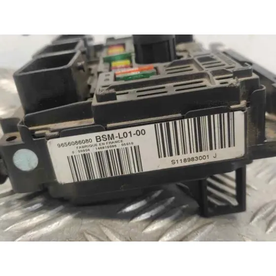 Caja Reles / Fusibles para Peugeot 407 Sw