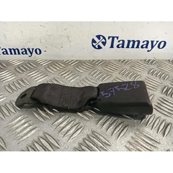 Enganche Cinturon Delantero Derecho para Suzuki Swift Berlina (Mz)