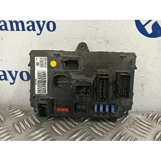Caja Reles / Fusibles para Peugeot 407