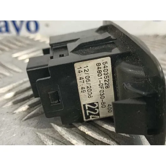 Mando Elevalunas Trasero Derecho para Toyota Corolla Verso (R1)