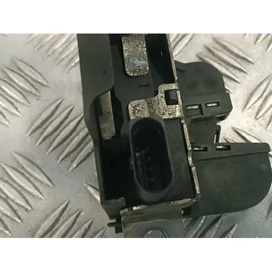 Cerradura Maletero / Porton para Volkswagen Caddy Furgon/Kombi