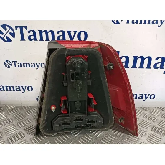 Piloto Trasero Izquierdo para Volkswagen Bora Berlina (1J2)