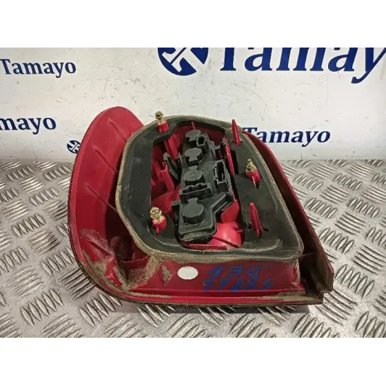 Piloto Trasero Derecho para Volkswagen Polo Berlina (6N2)