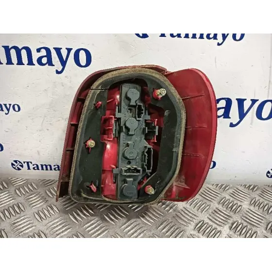 Piloto Trasero Izquierdo para Volkswagen Polo Berlina (6N2)