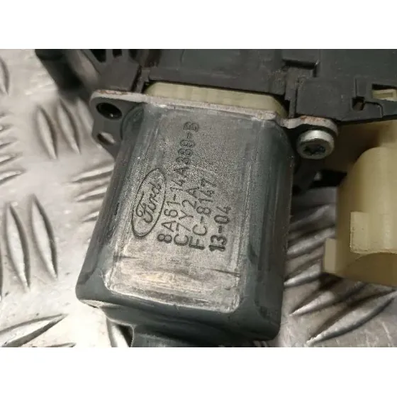Elevalunas Delantero Izquierdo para Ford Fiesta (Ccn)