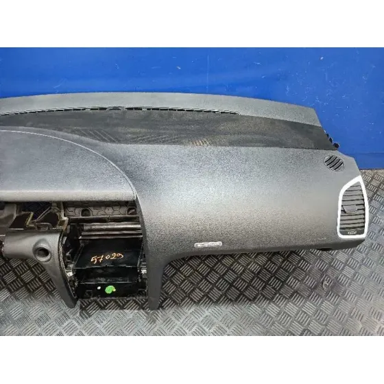 Salpicadero para Audi Q7 (4L)