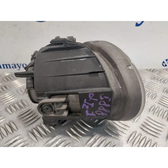 Faro Antiniebla Izquierdo para Subaru Legacy Familiar/Outback B13 (Bp)