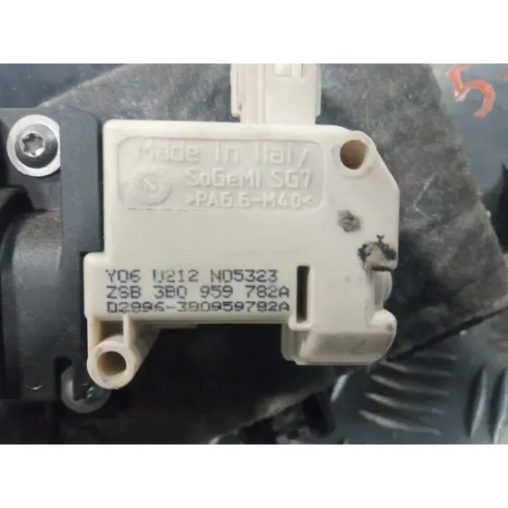 Guantera para Audi Q7 (4L)