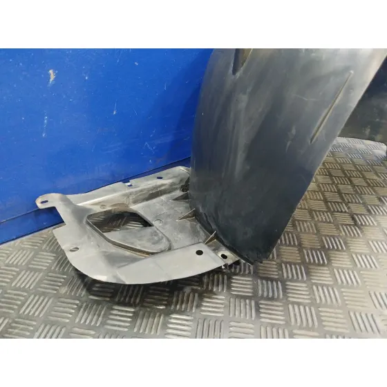 Plastico Paso Rueda Delantero Izquierdo para Citroën Ds3
