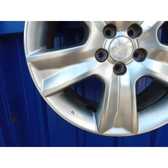 Llanta para Subaru Legacy Familiar/Outback B13 (Bp)