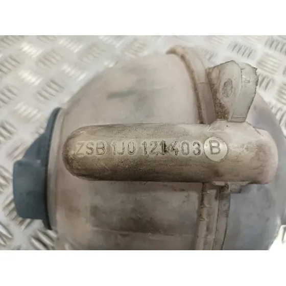 Deposito Expansion para Audi A3 (8L)