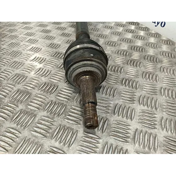Transmision Delantera Derecha para Toyota Auris De150A