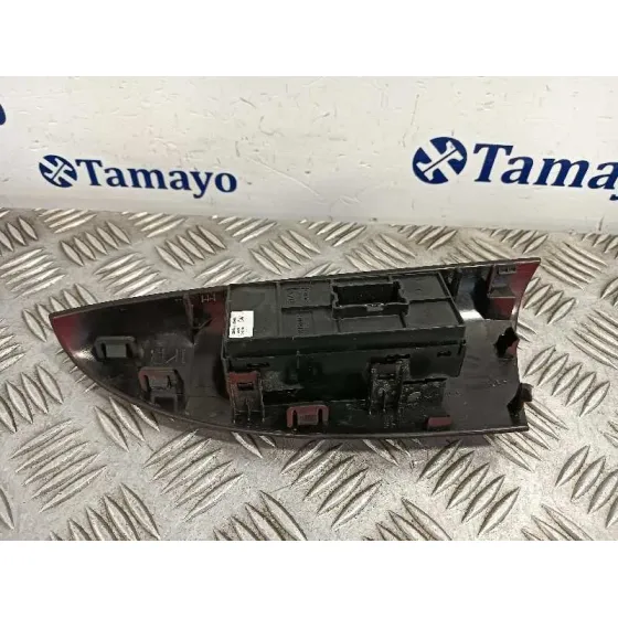 Mando Elevalunas Delantero Izquierdo para Nissan Juke (F15)