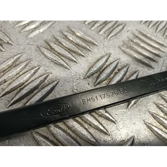 Brazo Limpia Delantero Derecho para Ford Focus (2014-2018)