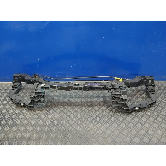 Panel Frontal para Ford Focus (2014-2018)