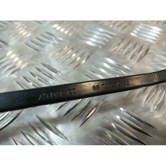 Brazo Limpia Delantero Izquierdo para Peugeot 208