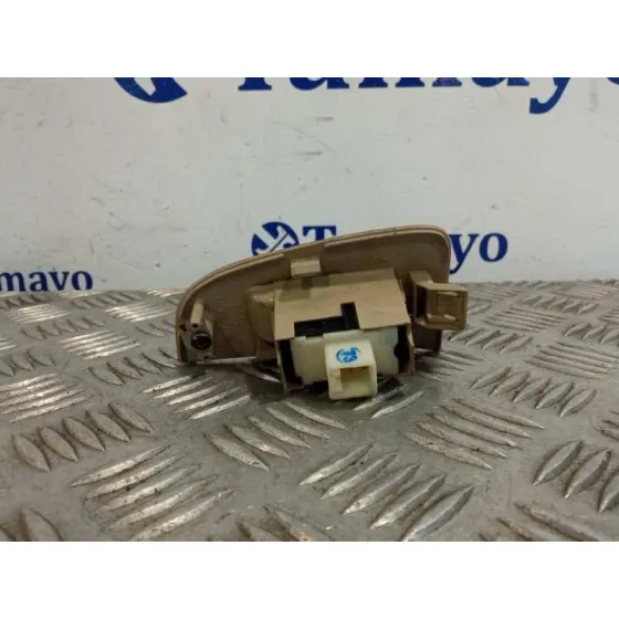 Mando Elevalunas Delantero Derecho para Toyota Avensis Wagon (T25)