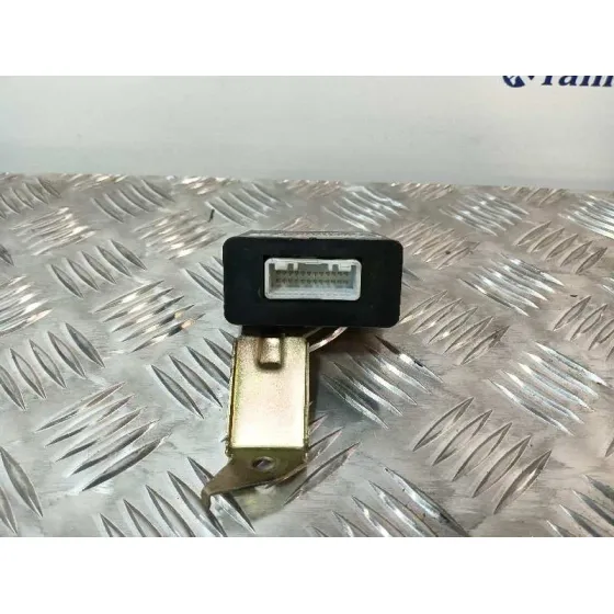 Modulo Electronico para Toyota Avensis Wagon (T25)