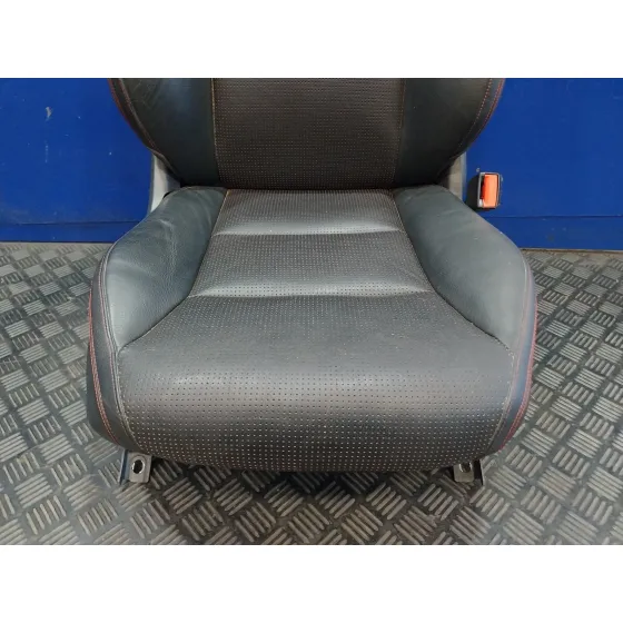 Juego Asientos Completo para Mercedes-Benz Clase Gla (W156)