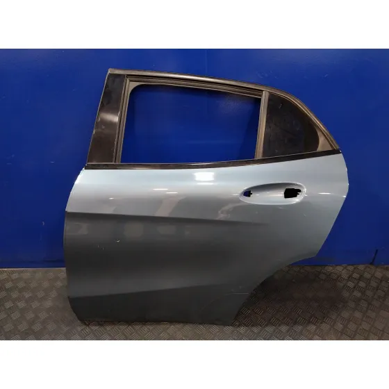 Puerta Trasera Izquierda para Mercedes-Benz Clase Gla (W156)