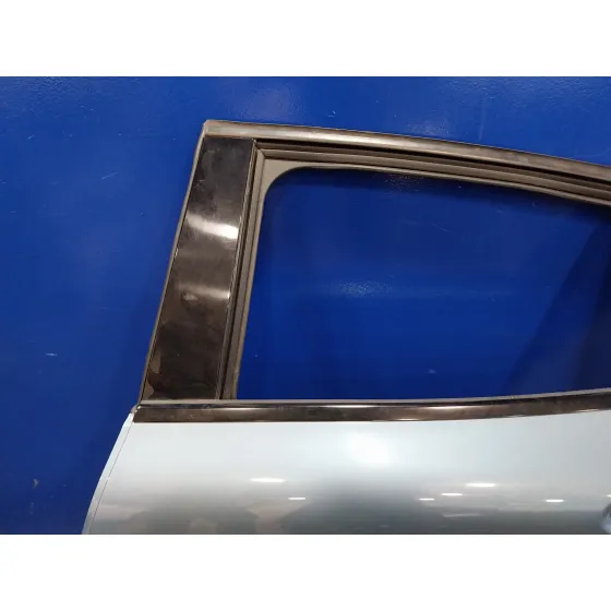 Puerta Trasera Izquierda para Mercedes-Benz Clase Gla (W156)