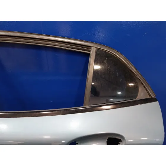 Puerta Trasera Izquierda para Mercedes-Benz Clase Gla (W156)