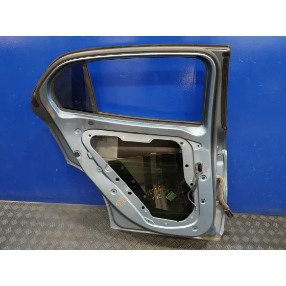 Puerta Trasera Izquierda para Mercedes-Benz Clase Gla (W156)