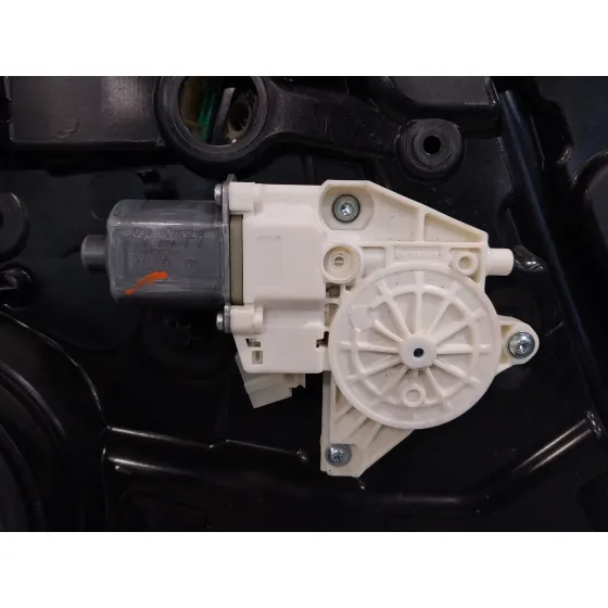 Elevalunas Delantero Derecho para Mercedes-Benz Clase Gla (W156)