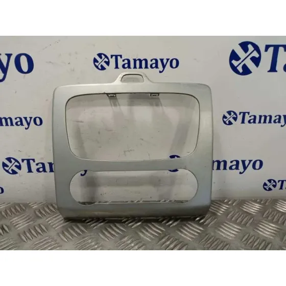 Moldura para Ford Focus Berlina (Cap)