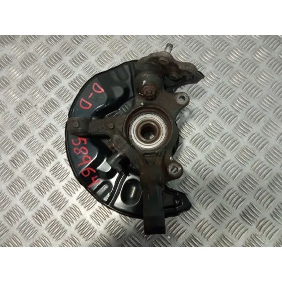 Mangueta Delantera Derecha para Toyota Avensis Wagon (T25)